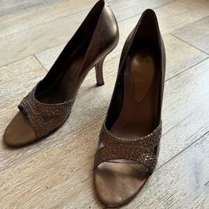 Bandolino Metallic Heels